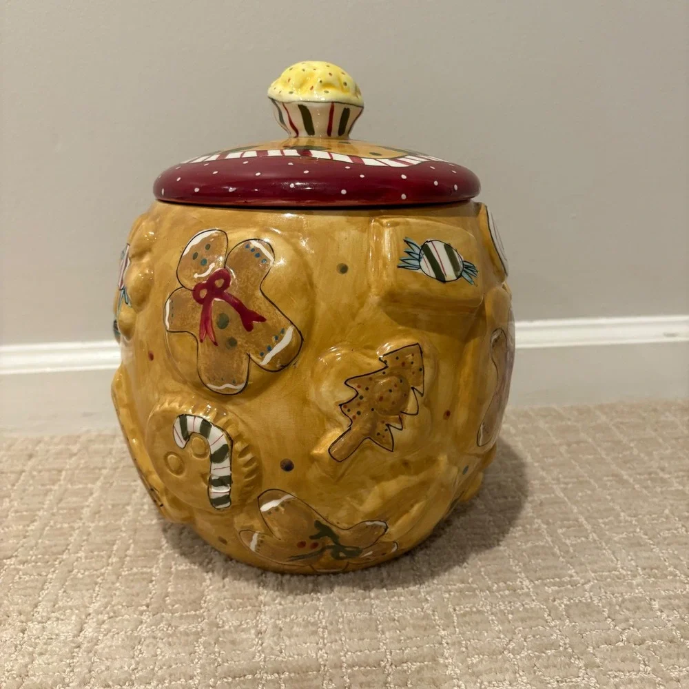 Laurie Gates Ceramic Christmas Cookie Jar Gingerbread Candy‎ Cupcake Lid Holiday